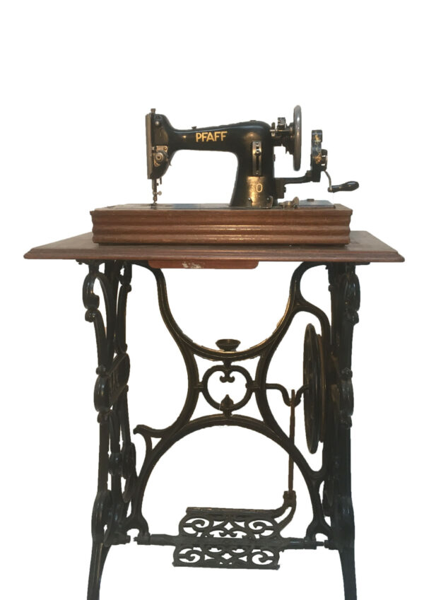 Antieke naaimachine
